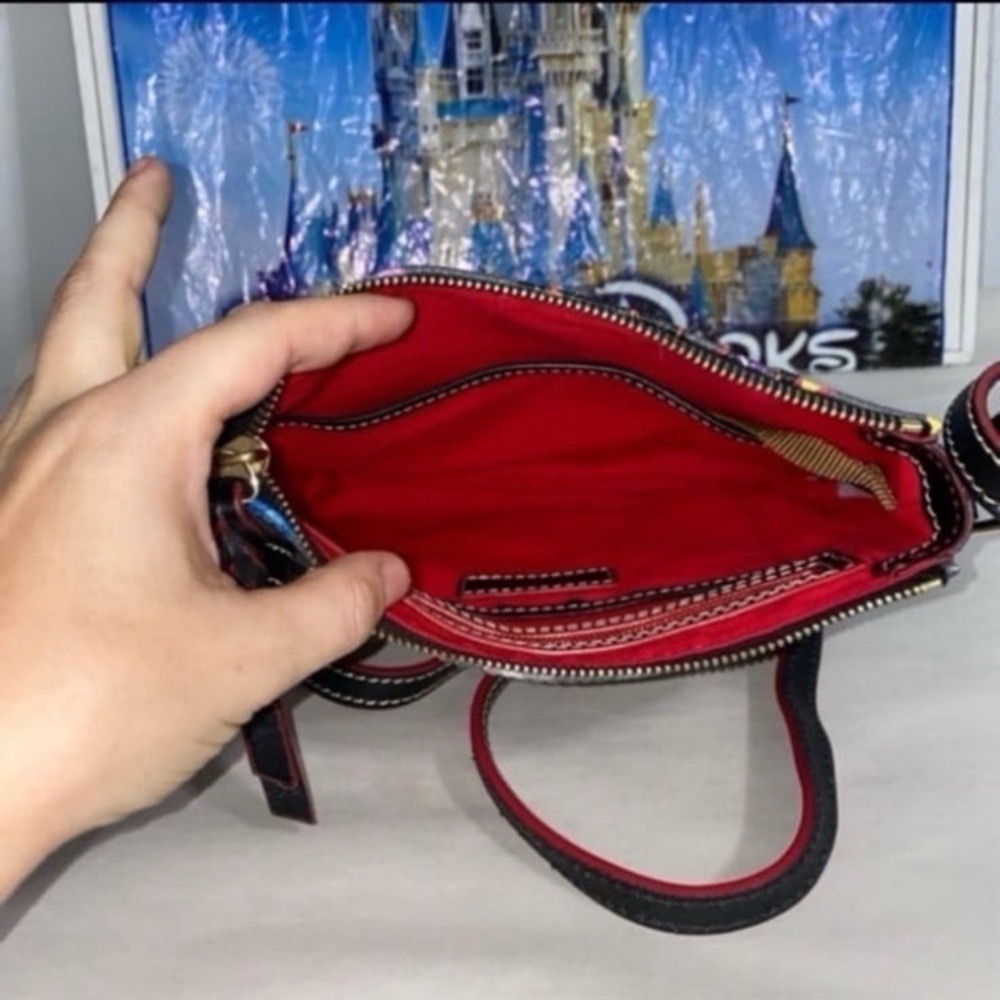 Disney parks x dooney & bourke villains Mickey Mouse ear hat crossbody purse - Picture 6 of 8